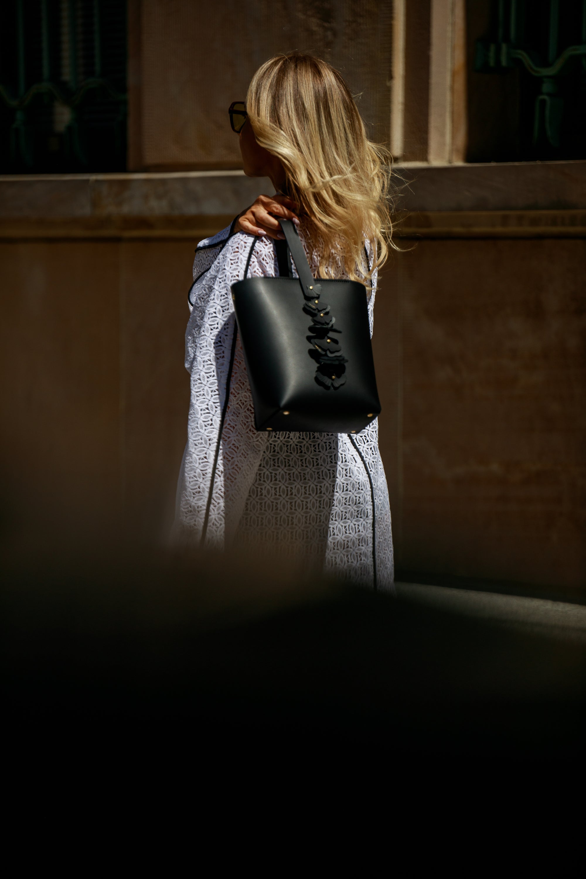 BLOOM TALL BUCKET BAG
